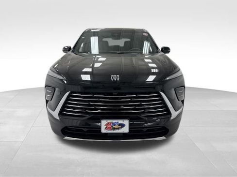 Certified 2025 Buick Enclave Preferred image 8