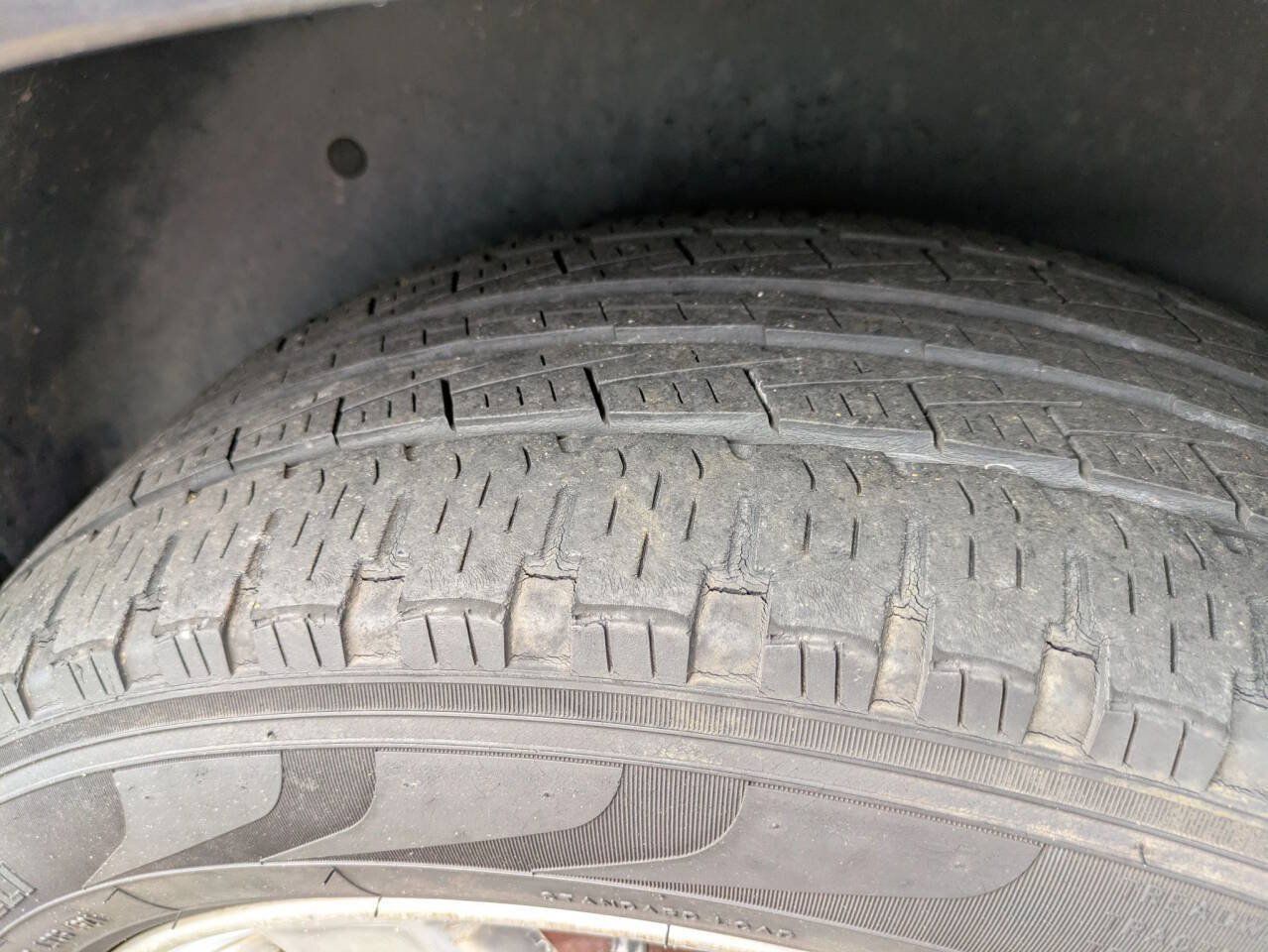 Used 2012 Lincoln MKX AWD image 36