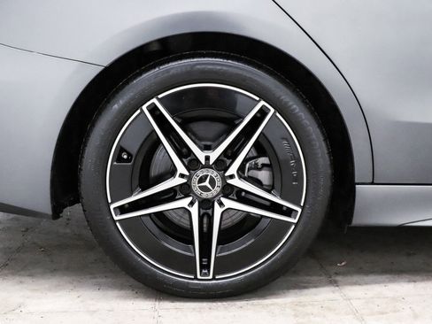 Used 2023 Mercedes-Benz C 300 4MATIC Sedan image 10