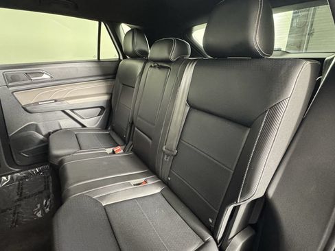 Used 2021 Volkswagen Atlas Cross Sport SE FWD image 30