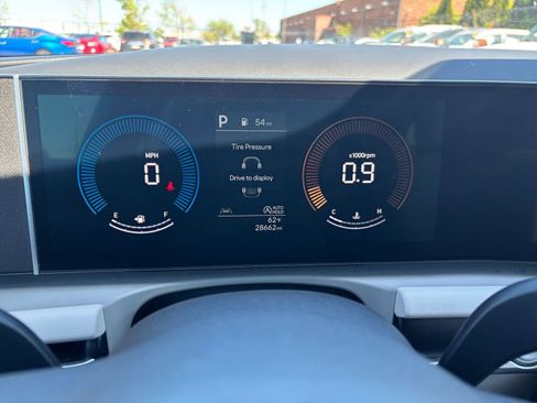 Used 2025 Hyundai Tucson SEL FWD image 40