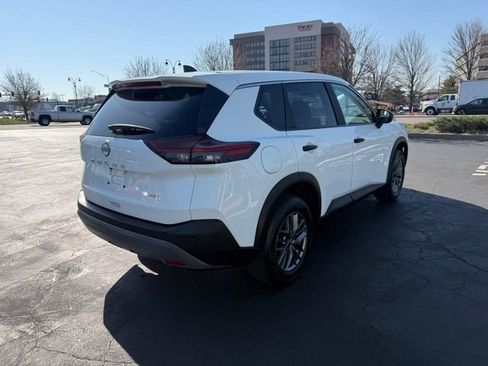 Used 2023 Nissan Rogue S image 7