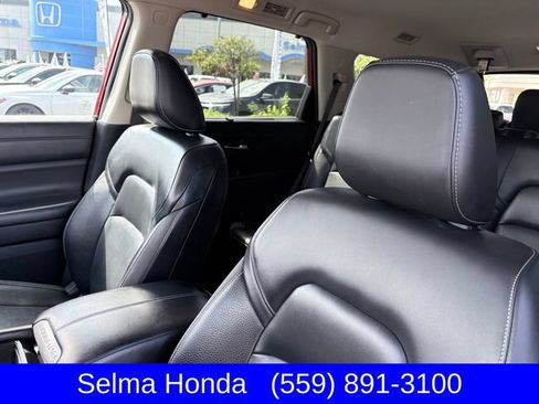 Used 2022 Nissan Pathfinder SL AWD/4WD image 12