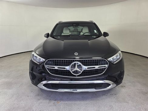 New 2026 Mercedes-Benz GLC 300 image 2