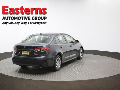 Used 2023 Toyota Corolla LE w/ Carpet Mat Package (TMS) FWD image 39