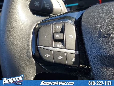 Used 2022 Ford Escape SE w/ Cold Weather Package image 19
