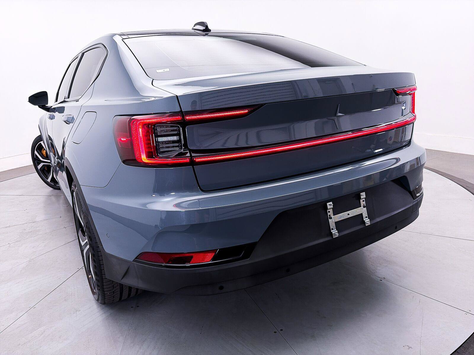 Used 2021 Polestar Polestar 2 w/ Performance Package AWD/4WD image 4