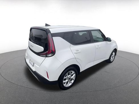 Used 2025 Kia Soul LX w/ LX Technology Package image 15