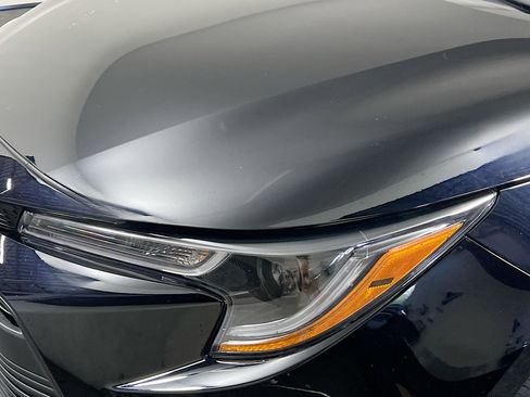 Used 2025 Toyota Corolla LE FWD image 11