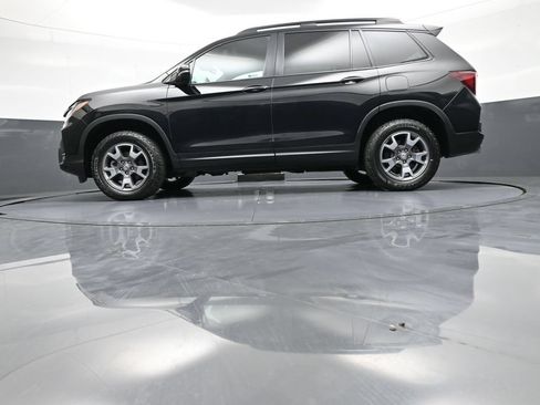 Certified 2023 Honda Passport TrailSport image 33