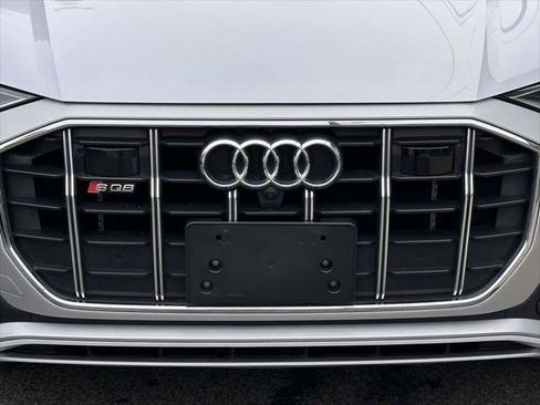 Used 2023 Audi SQ8 Prestige w/ Prestige Package AWD/4WD image 9