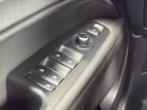 Used 2023 Alfa Romeo Stelvio Veloce AWD/4WD image 13