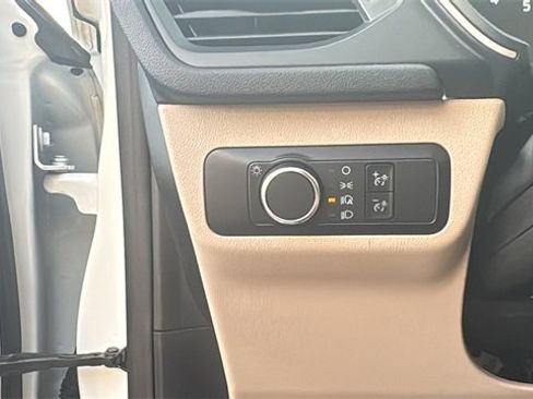 Used 2022 Ford Escape SE image 13