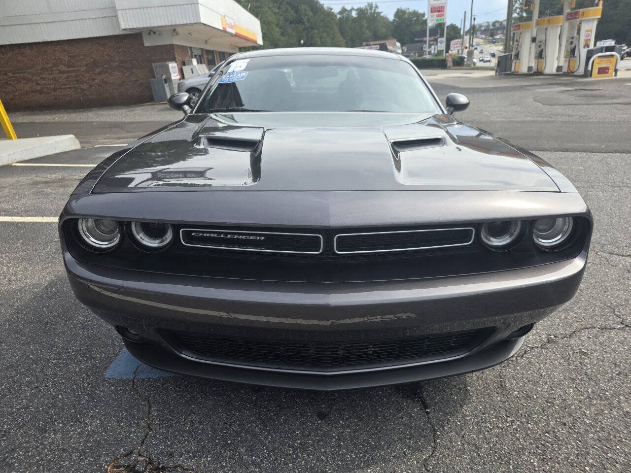 Used 2015 Dodge Challenger SXT Plus RWD image 9