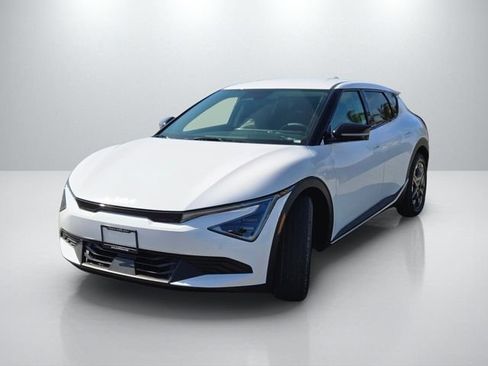 New 2026 Kia EV6 2WD image 8