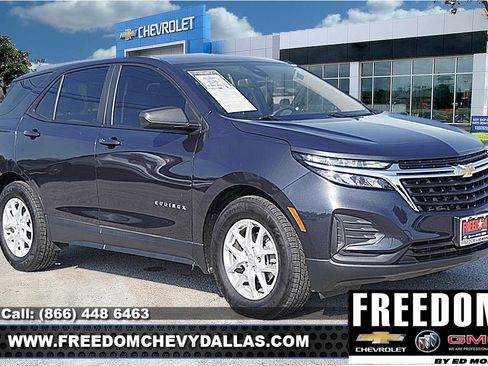 Used 2022 Chevrolet Equinox LS w/ LPO, Floor Liner Package FWD image 1