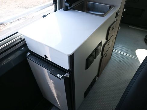 Used 2023 Mercedes-Benz Sprinter 2500 image 22