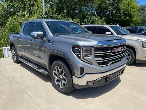Used 2023 GMC Sierra 1500 SLT w/ SLT Convenience Package AWD/4WD image 1
