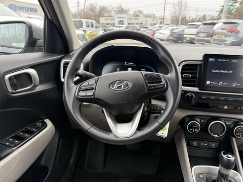 Certified 2023 Hyundai Venue SEL w/ Cargo Package image 11