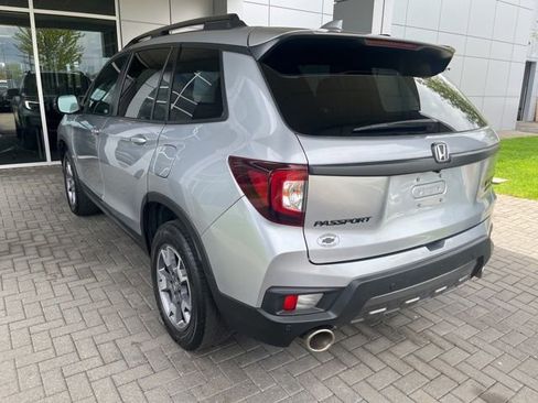 Used 2023 Honda Passport TrailSport image 2