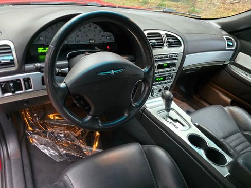 Used 2002 Ford Thunderbird image 16
