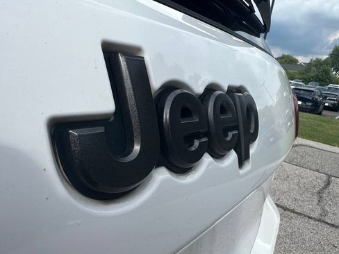 Used 2021 Jeep Grand Cherokee Limited w/ Quick Order Package 28K 80th AWD/4WD image 13