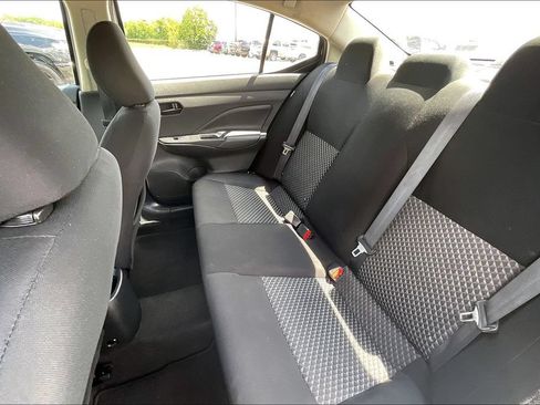 Used 2023 Nissan Versa S FWD image 19