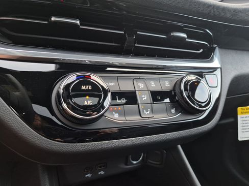 New 2026 Buick Envista Sport Touring image 17