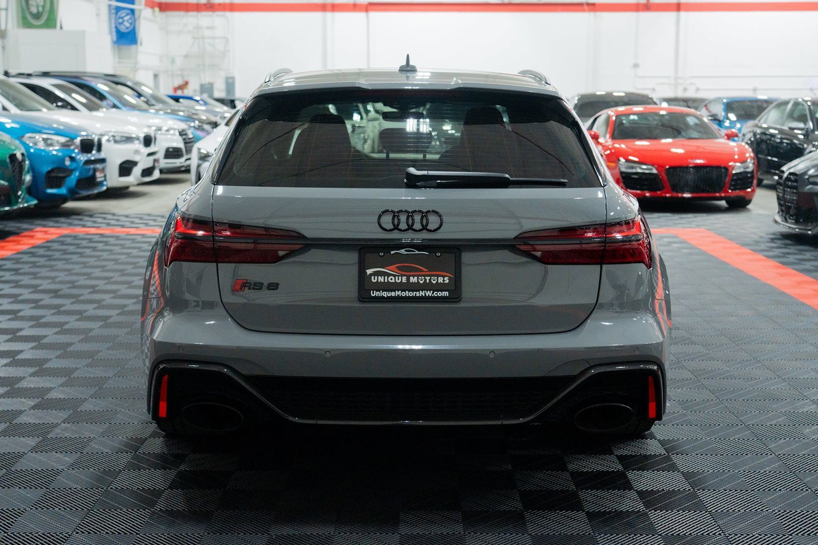 Used 2022 Audi RS 6 w/ Carbon Optic Package AWD/4WD image 5
