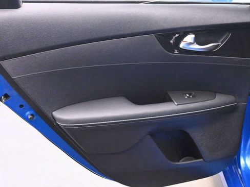 Used 2023 Kia Forte GT-Line w/ GT-Line Technology Package image 17