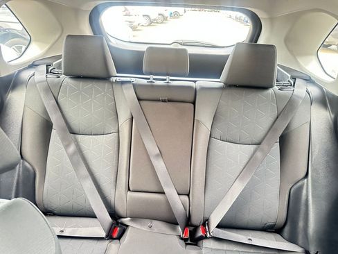 Used 2025 Toyota RAV4 XLE image 38