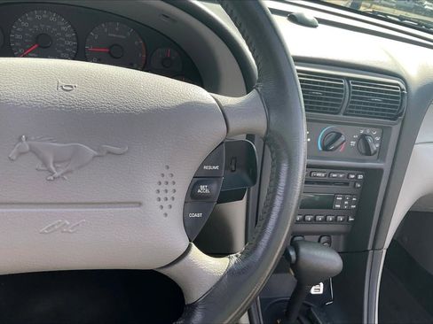 Used 2001 Ford Mustang GT Premium RWD image 12