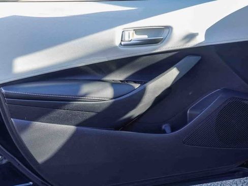 Used 2019 Toyota Corolla SE image 19