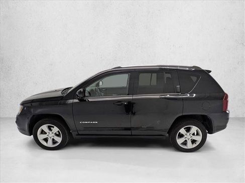 Used 2014 Jeep Compass Latitude image 9