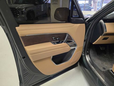 Used 2023 Land Rover Range Rover SE AWD/4WD image 20