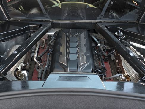 Used 2023 Chevrolet Corvette Stingray Coupe w/ 1LT image 8