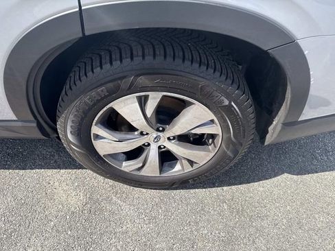 Used 2023 Subaru Ascent Premium AWD/4WD image 16