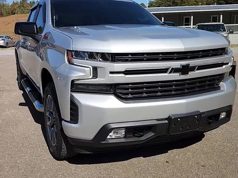 Used 2022 Chevrolet Silverado 1500 RST image 2