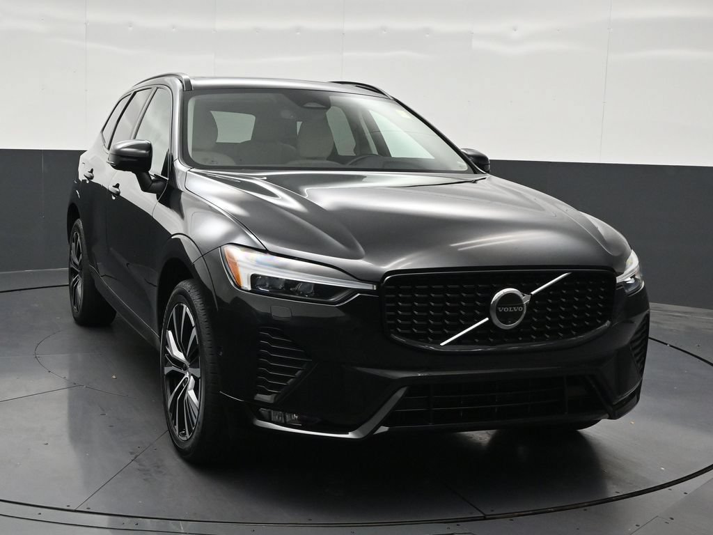 Certified 2024 Volvo XC60 B5 Plus w/ Protection Package Premier AWD/4WD image 8