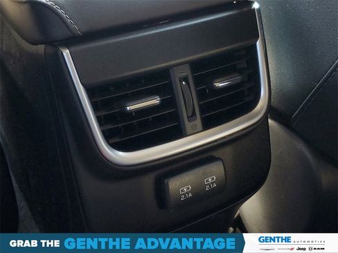 Used 2022 Subaru Outback Premium image 26
