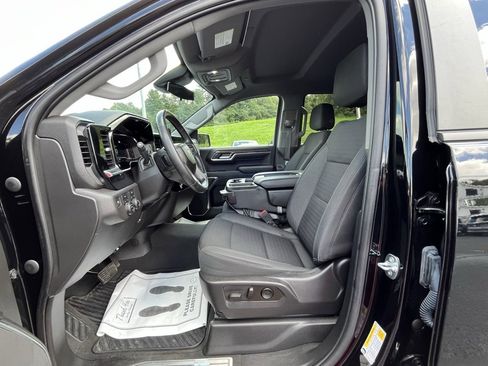 Used 2023 Chevrolet Silverado 1500 LT image 12