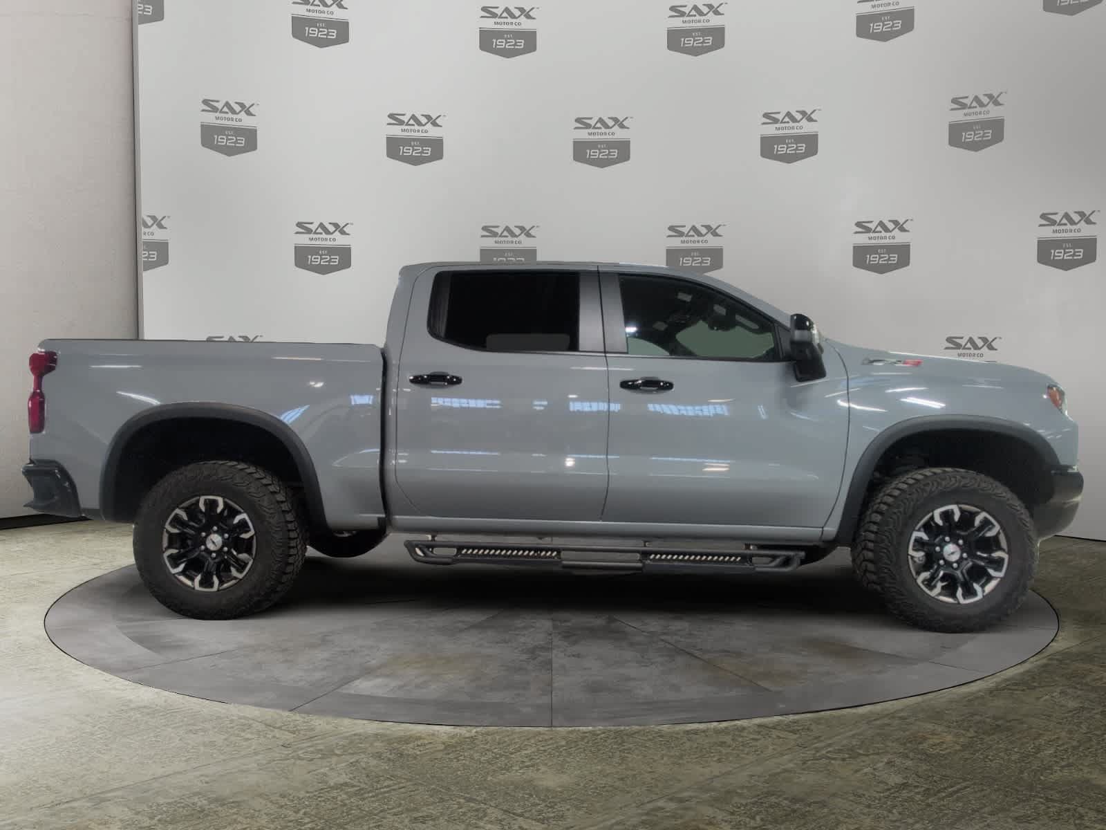 Used 2025 Chevrolet Silverado 1500 ZR2 w/ Technology Package AWD/4WD image 6