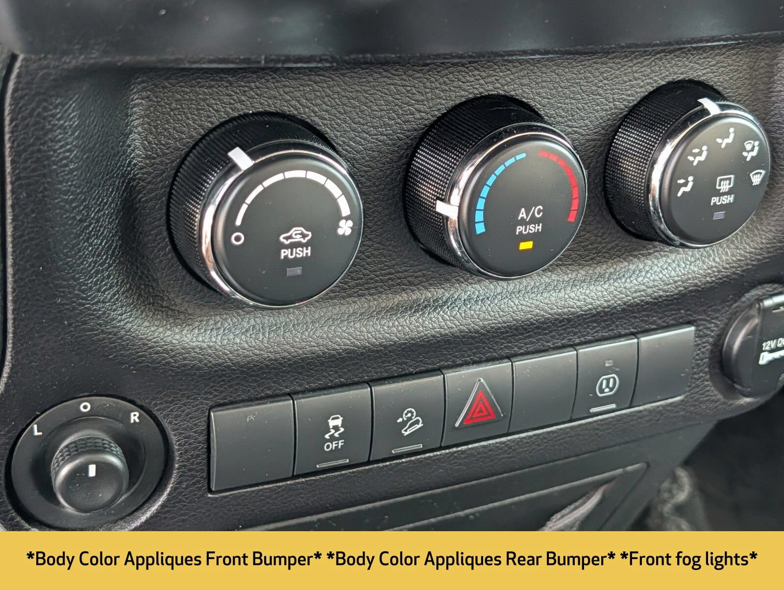 Used 2018 Jeep Wrangler Sahara w/ Connectivity Group AWD/4WD image 8