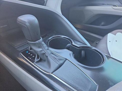 Used 2020 Toyota Camry LE w/ Carpet Mat Package FWD image 8