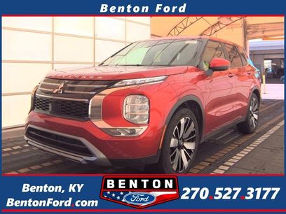 Used 2025 Mitsubishi Outlander SE