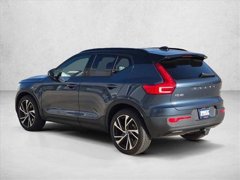 Used 2022 Volvo XC40 T5 R-Design w/ Climate Package AWD/4WD image 8
