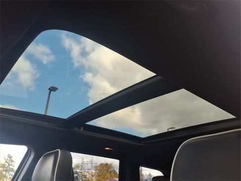 Used 2015 Jeep Grand Cherokee Overland image 14