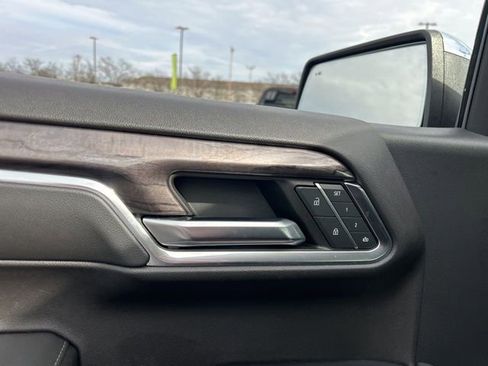 Used 2022 Chevrolet Silverado 1500 LTZ w/ LTZ Convenience Package II image 12