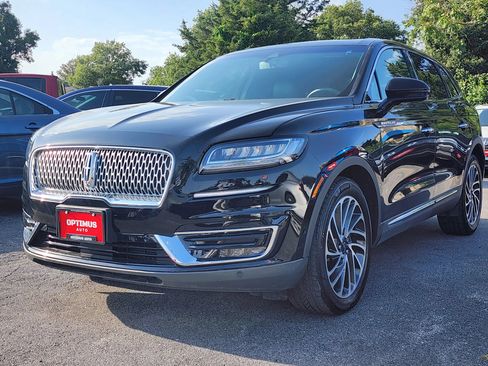 Used 2019 Lincoln Nautilus Reserve AWD/4WD image 3