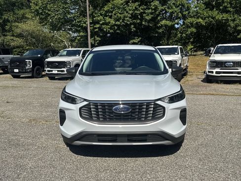 Used 2025 Ford Escape Active w/ Tech Pack #1 FWD image 2